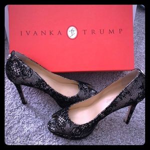 Black lace peep toe heels